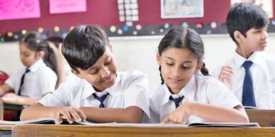 Unit-9: Occupations, Lesson-1-2-এর ১টি প্রশ্ন ও উত্তর, ১ম পর্ব, পঞ্চম শ্রেণির ইংরেজি